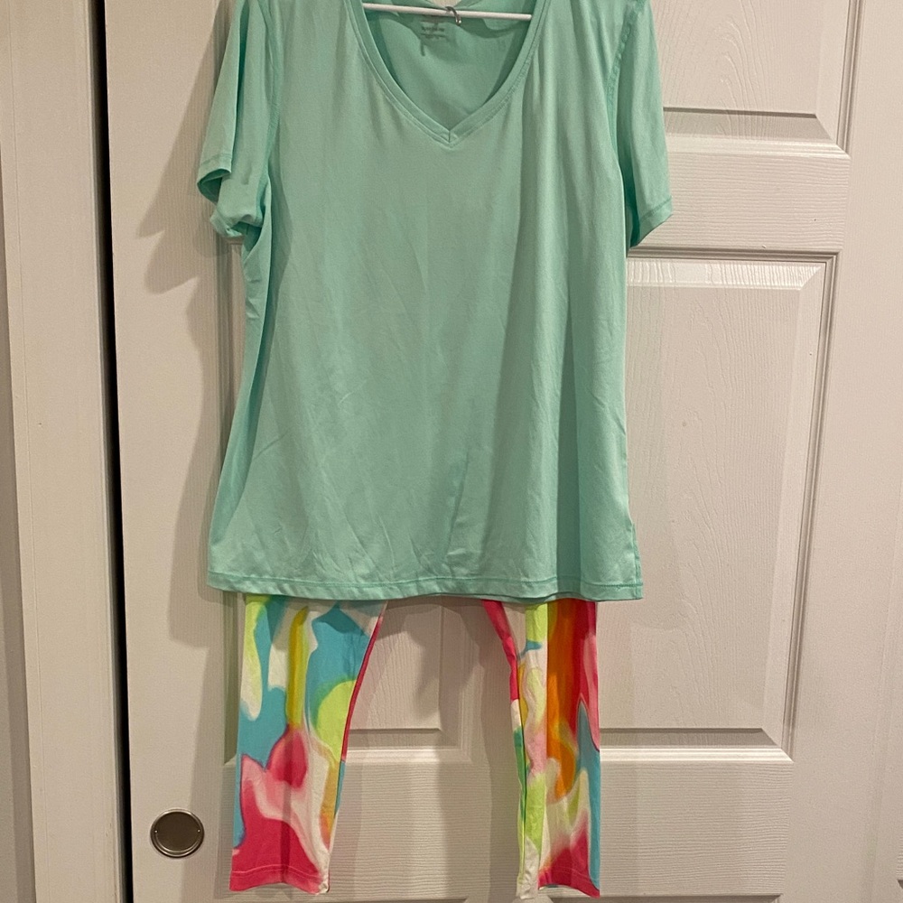 Mint Green Top and Colorful Leggings Set